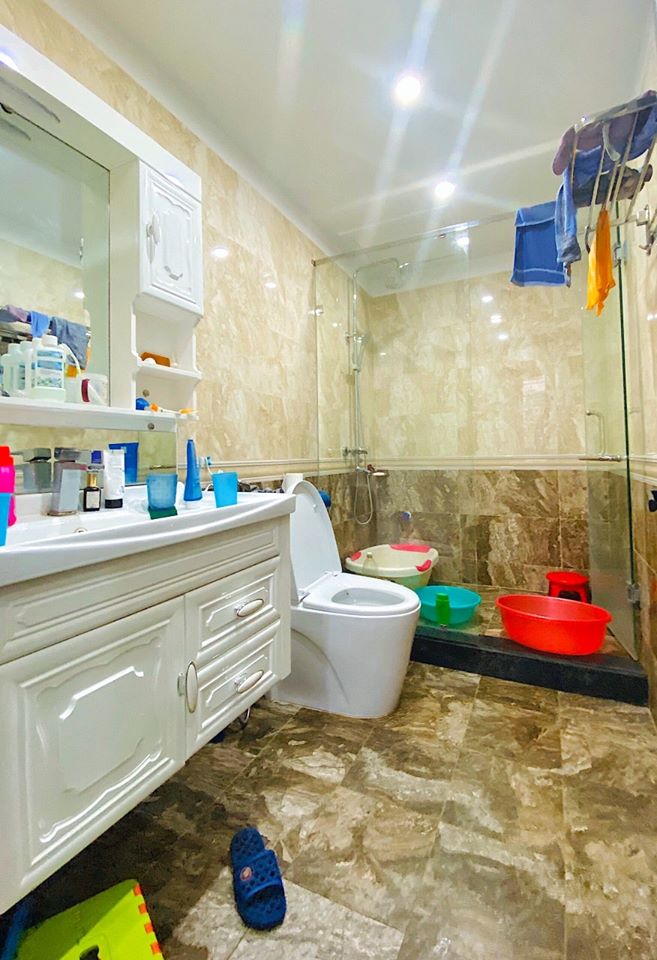 Hình ảnh Bán nhà xe hơi vào nhà, căn góc, ngay trung tâm đường chợ Hàng,giá chỉ 3,5 tỷ có TL